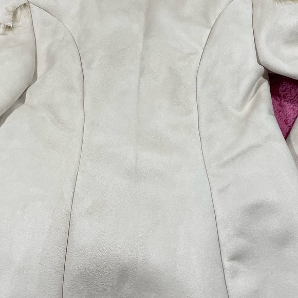 DONNA SALYERS FABULOUS
FIT SNOW LYNX FAUX FUR
JACKET - Picture 4 of 14